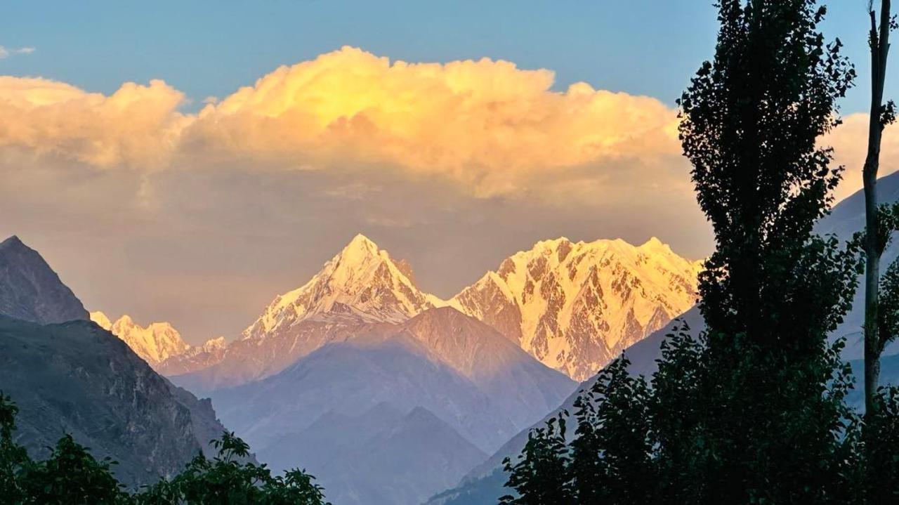 Backpackers Stories By Old Hunza Inn Karimabad  Kültér fotó