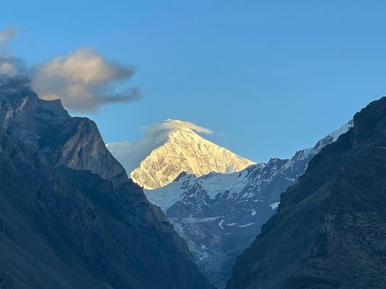 Backpackers Stories By Old Hunza Inn Karimabad  Kültér fotó